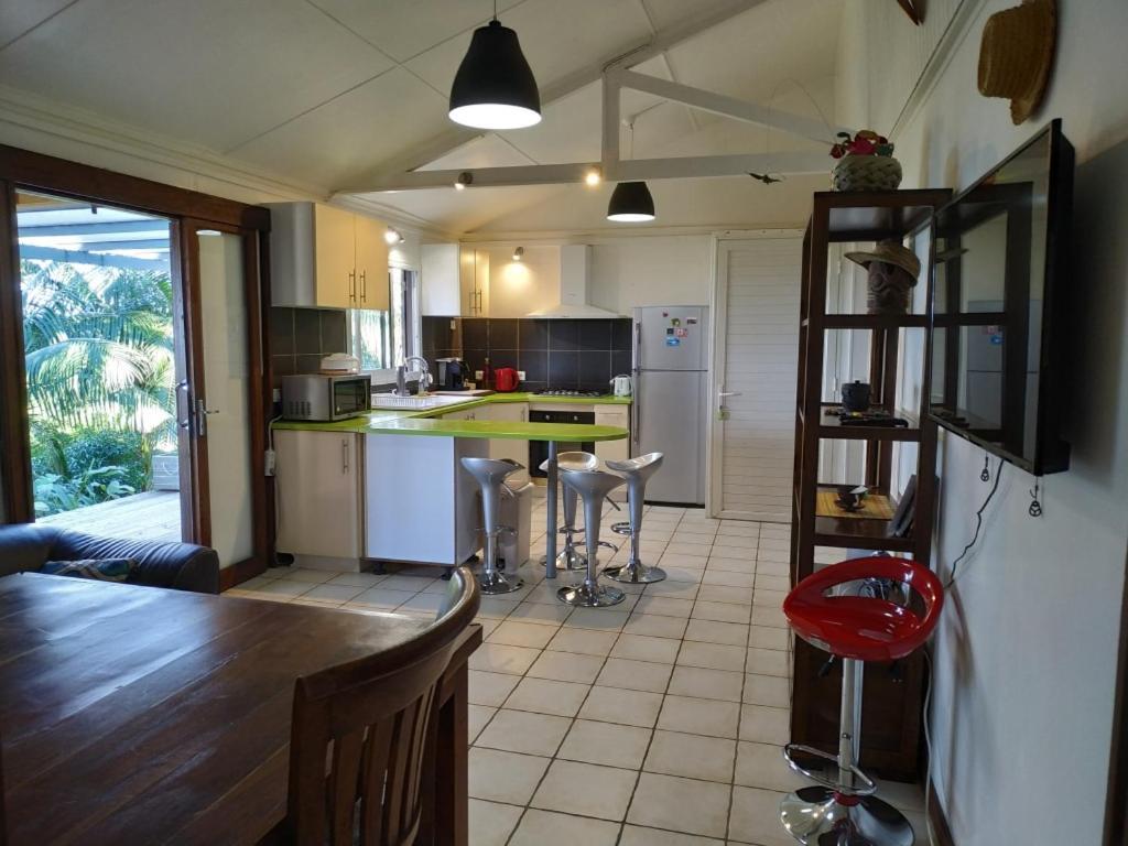 Lounge Des Hauts, 3 Maisons A L'Etang-Sale Avec Vue Sur L'Ocean Indien Et La Foret Екстер'єр фото